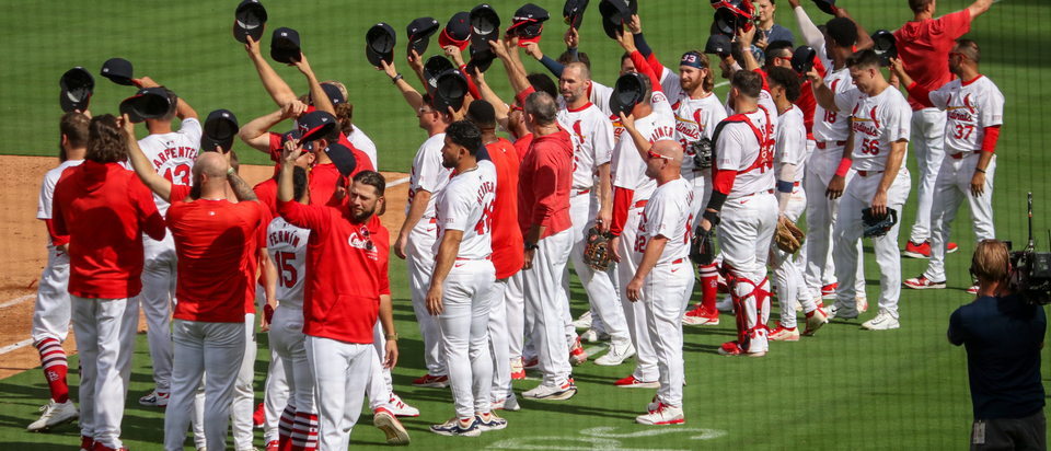 Cardinals derrotan 10-5 a Pirates en PNC Park con dominio ofensivo