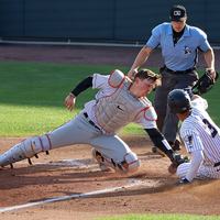 Orioles derrotan 10-3 a Astros en Camden Yards con dominio ofensivo