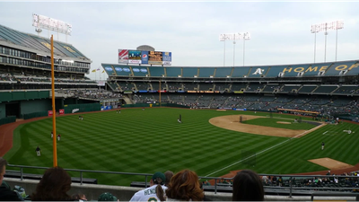 Athletics superan 4-3 a Baltimore Orioles en un final lleno de tensión