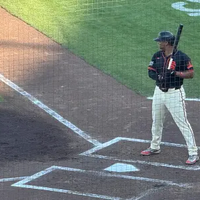 San Francisco Giants superan 5-2 a Pittsburgh Pirates con ofensiva explosiva en Oracle Park