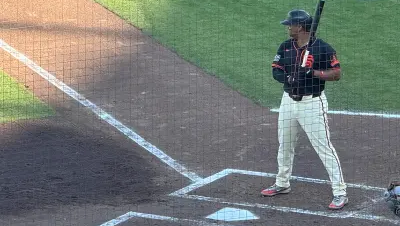 San Francisco Giants superan 5-2 a Pittsburgh Pirates con ofensiva explosiva en Oracle Park