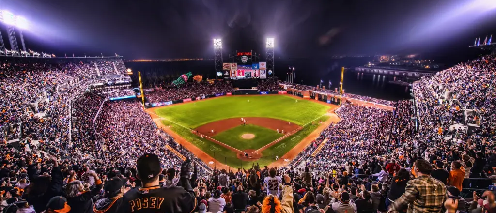 Giants sobreviven a una batalla de 12 entradas y dejan tendidos a los Pirates en Oracle Park