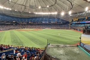 Tropicana_Field_touch_tank