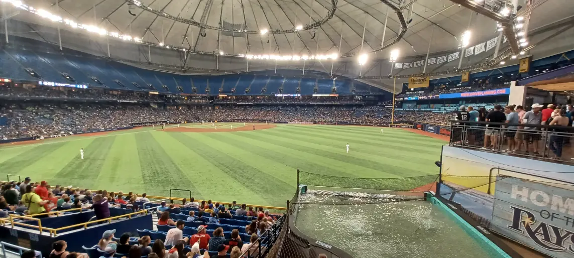 Tropicana_Field_touch_tank